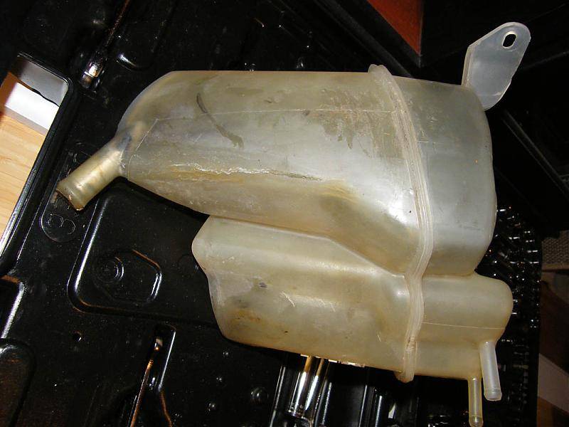 02 LS Expansion Tank 001 small.jpg