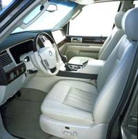 04-navigator-interior-1.jpg