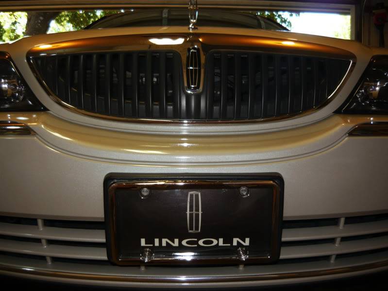 05_Lincoln_LS_Frt_Small.jpg