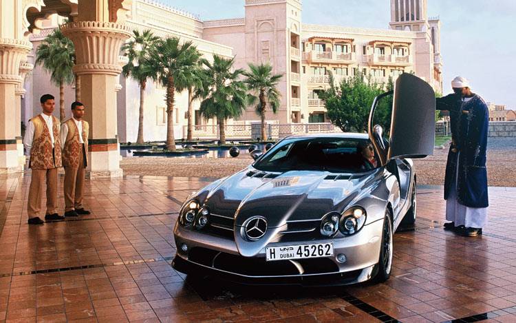 112_0705_03z+2007_mercedes_slr_mclaren_722_edition+door_open.jpg