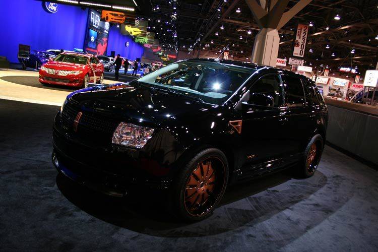 163_0811_2008_sema_03z+2008_Lincoln_MKX_by_Street_Concepts+.jpg