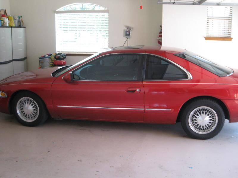 1998 MARK VIII 001.jpg