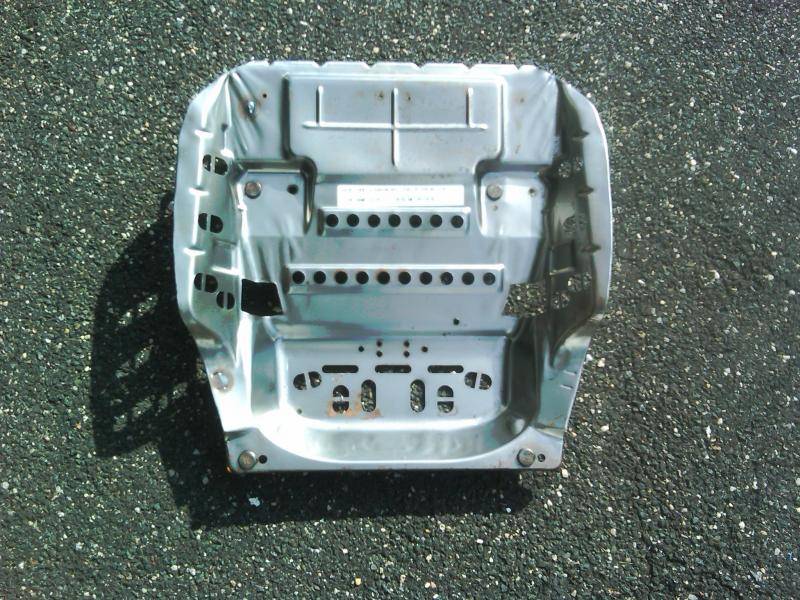 2002 Lincoln LS Drivers Seat Pan.jpg