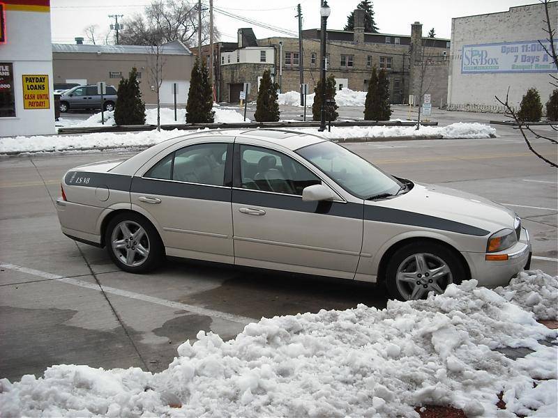 2002 LINCOLN LS V8 001.jpg