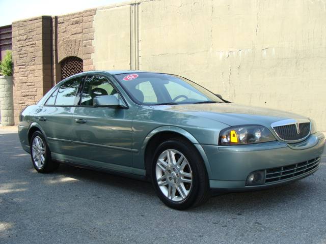 2004LincolnLS003.jpg