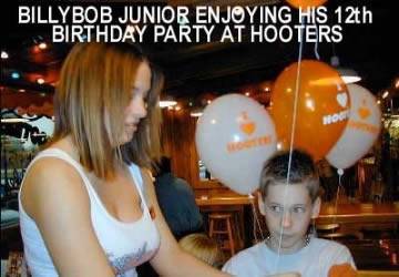 74-hooters.jpg