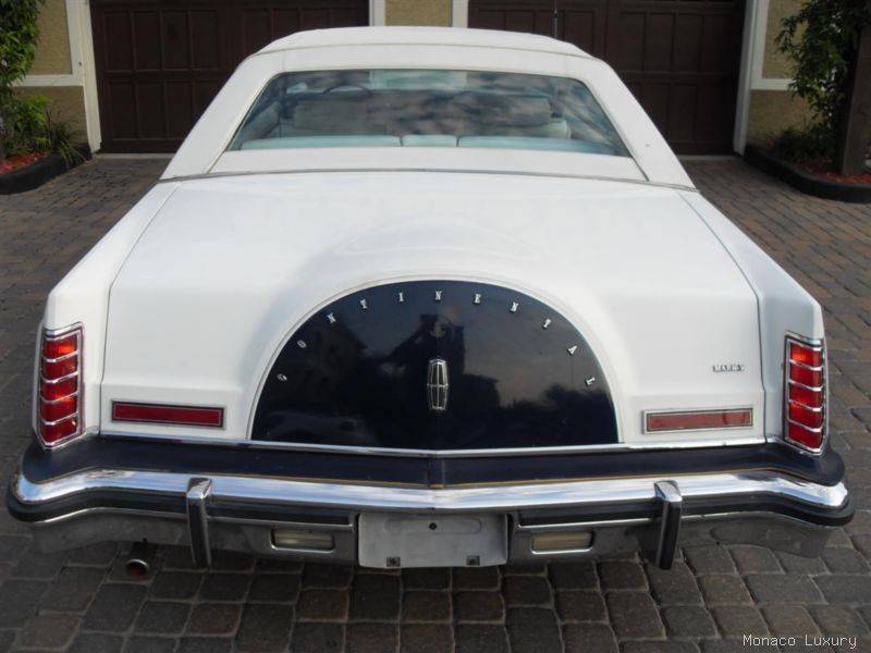 79Lincoln_73k_rear.JPG