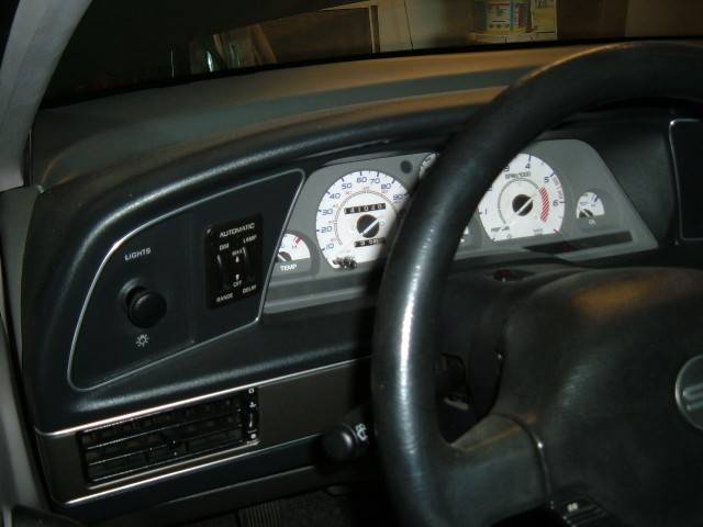 89 tbird dash shot (640 x 480).jpg