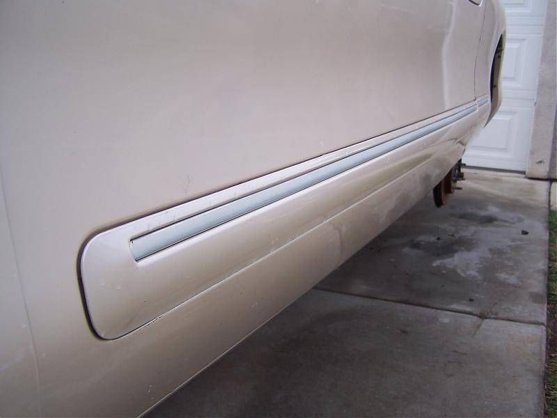 95ivory lft molding.jpg