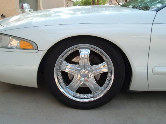 97 Mark VIII siting on front suspension close up (665 x 499).jpg