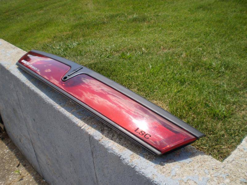 For Sale 97 98 1998 Lincoln Mark Viii Taillight Trunk Deck Tail Light