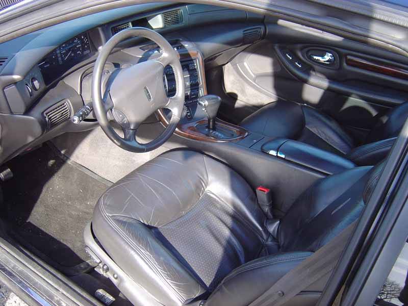 Interior.jpg