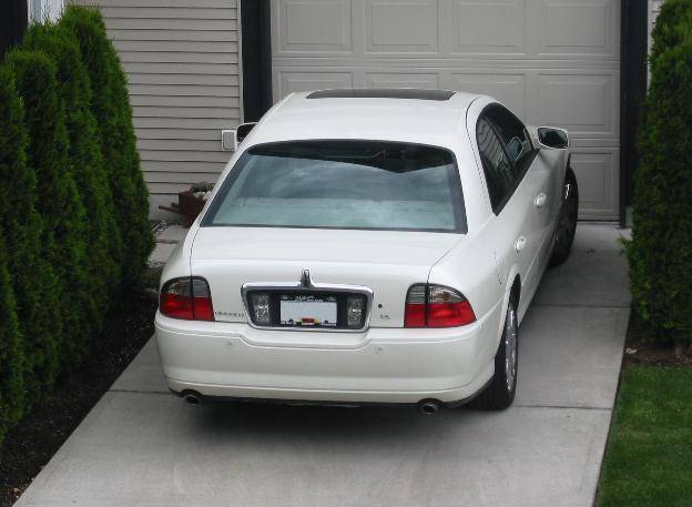 Lincoln LS.jpg