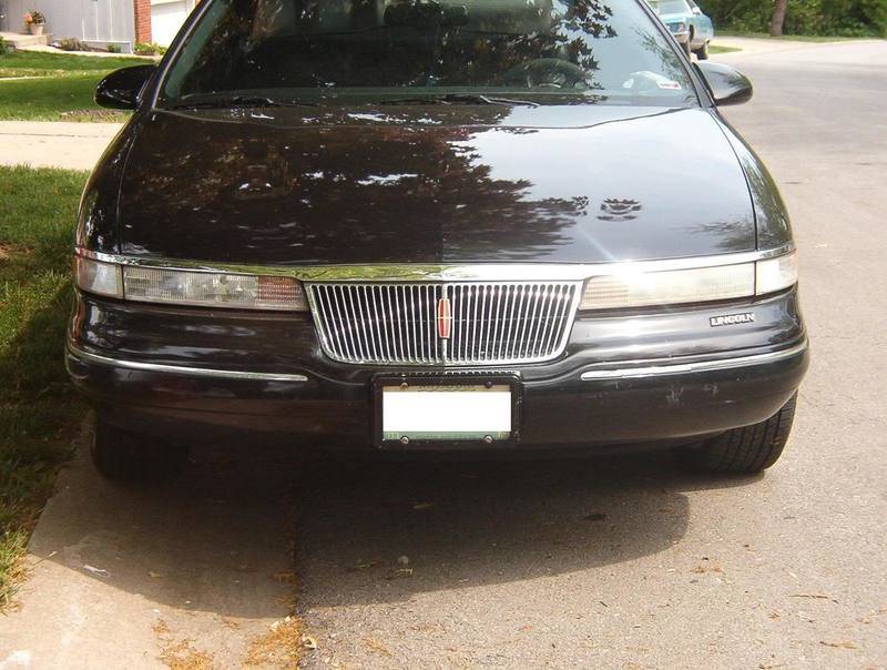 LincolnMarkVIII003.jpg