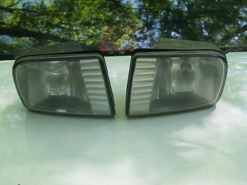 LS fog lights 1.jpg