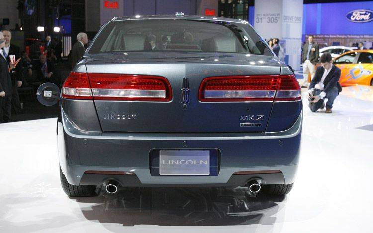 MKZ rear 02.jpg