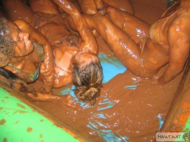 mud wrestling.jpg