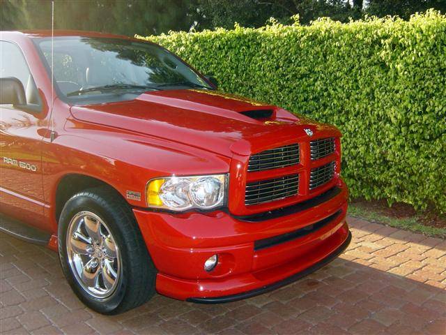 my hemi with srt10 hood 1.jpg