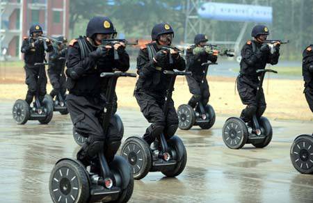 segwaycommandosfd8.jpg