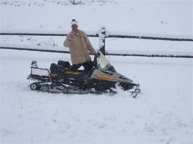 snowmobile (Small).jpg