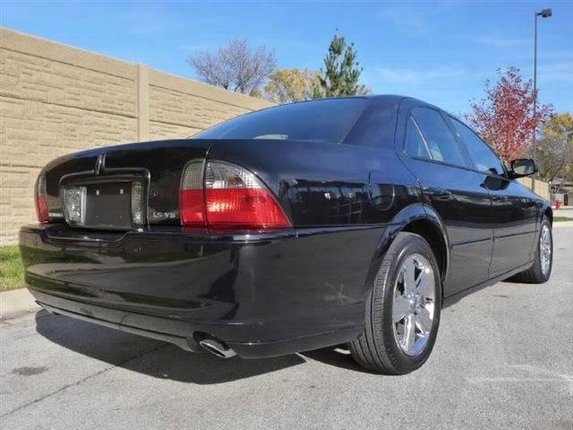 used-2006-lincoln-ls-4drsdnv8sport-7736-7849759-31-640.jpg