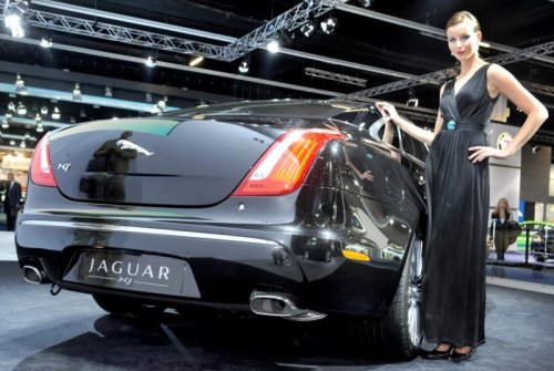 Jaguar XJ Pictures.jpg