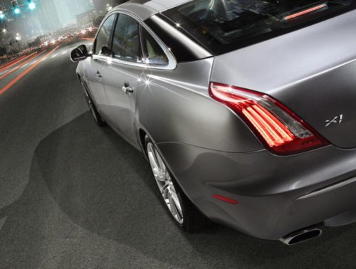 2011_jaguar_xj_picture (20).jpg