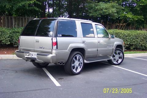 2000 Cadillac Escalade