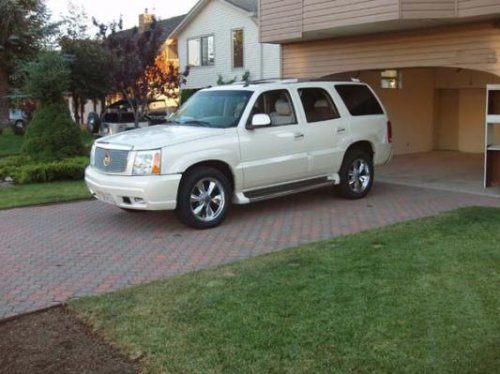 2004 Cadillac Escalade